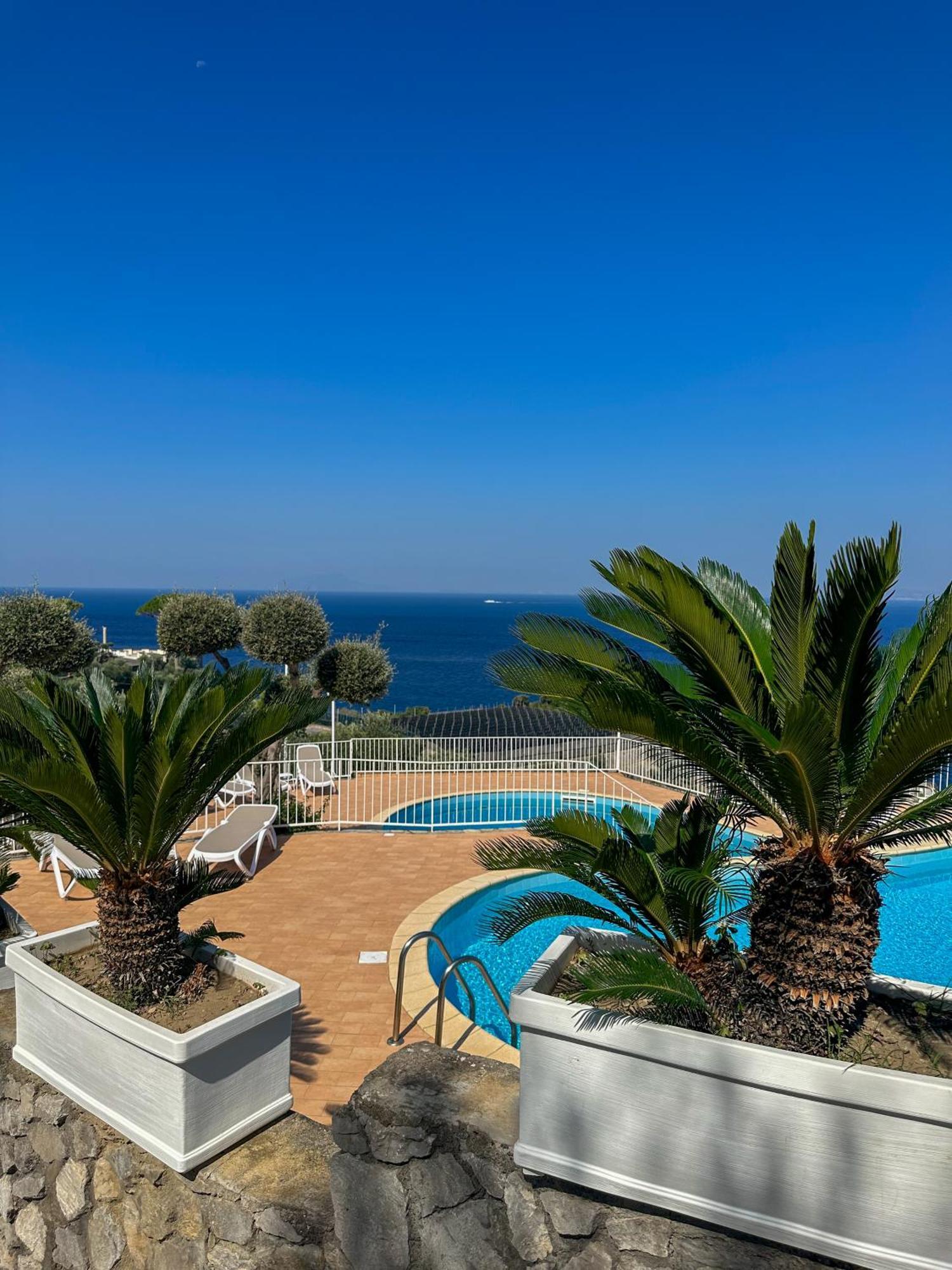 Hotel Villa Lubrense Massa Lubrense Esterno foto
