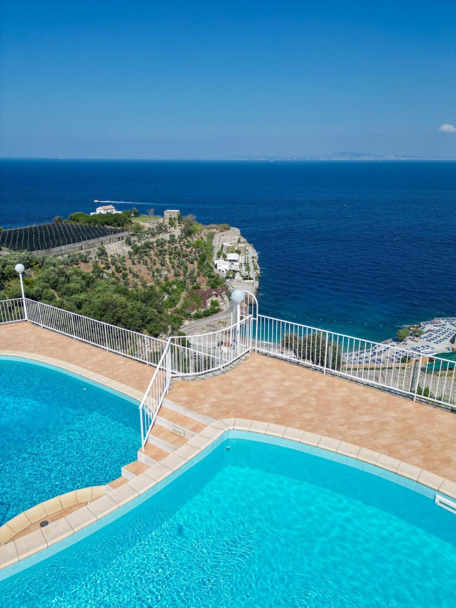 Hotel Villa Lubrense Massa Lubrense Esterno foto