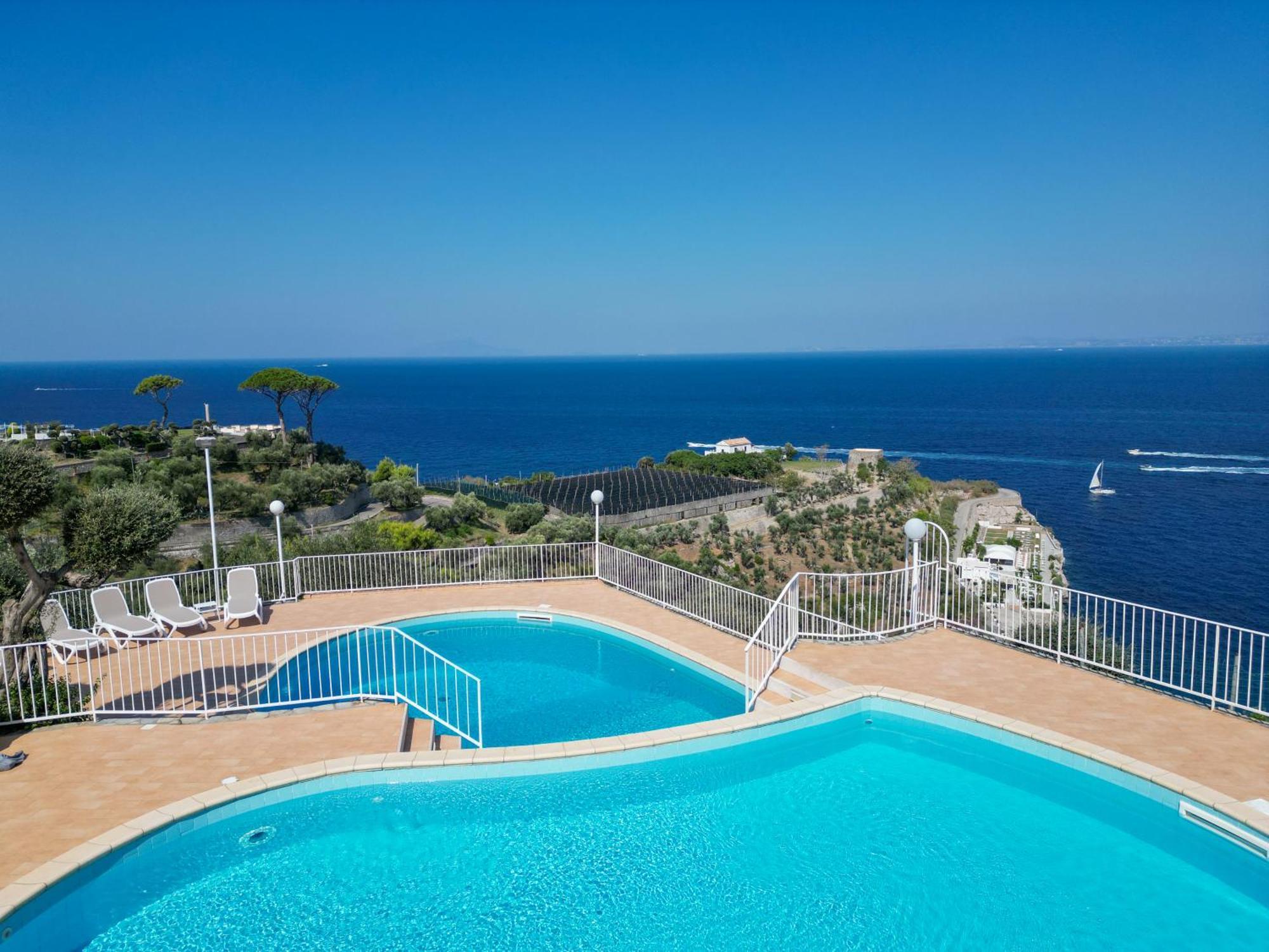 Hotel Villa Lubrense Massa Lubrense Esterno foto