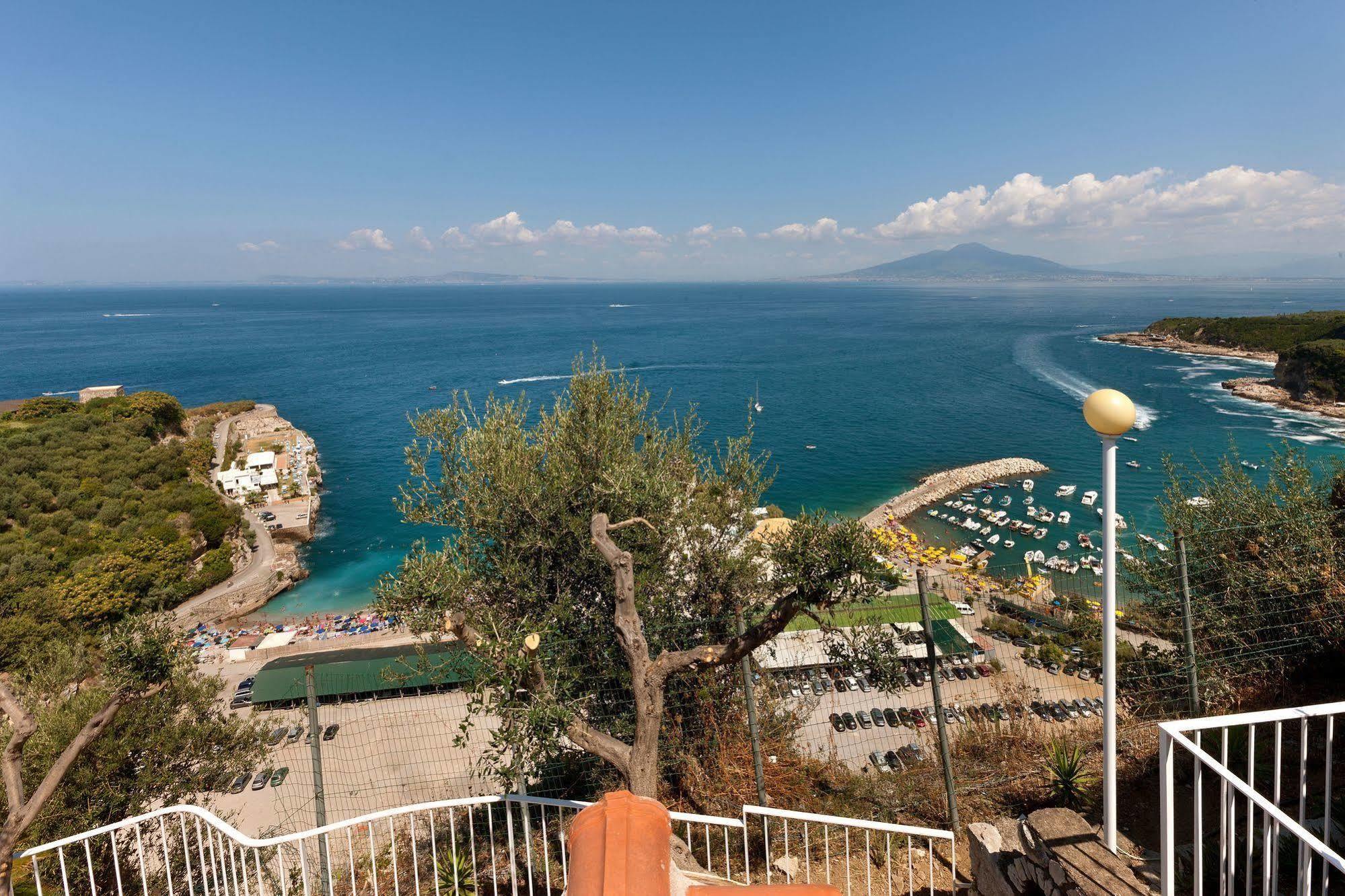Hotel Villa Lubrense Massa Lubrense Esterno foto